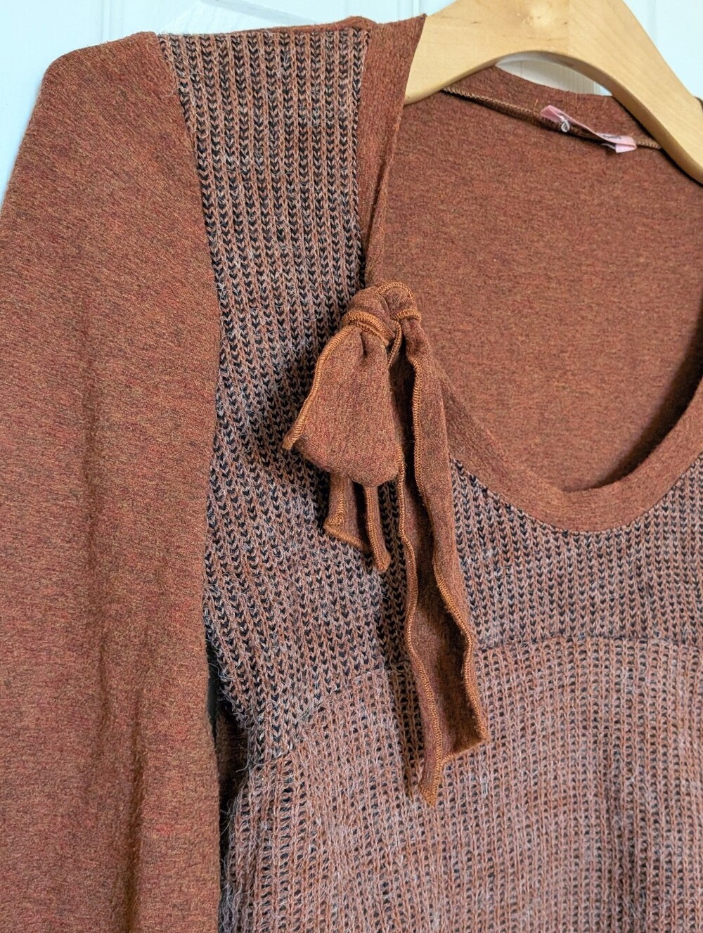 Rust Brown Autumn Knit Sweater with Bow Detail. Size Small.